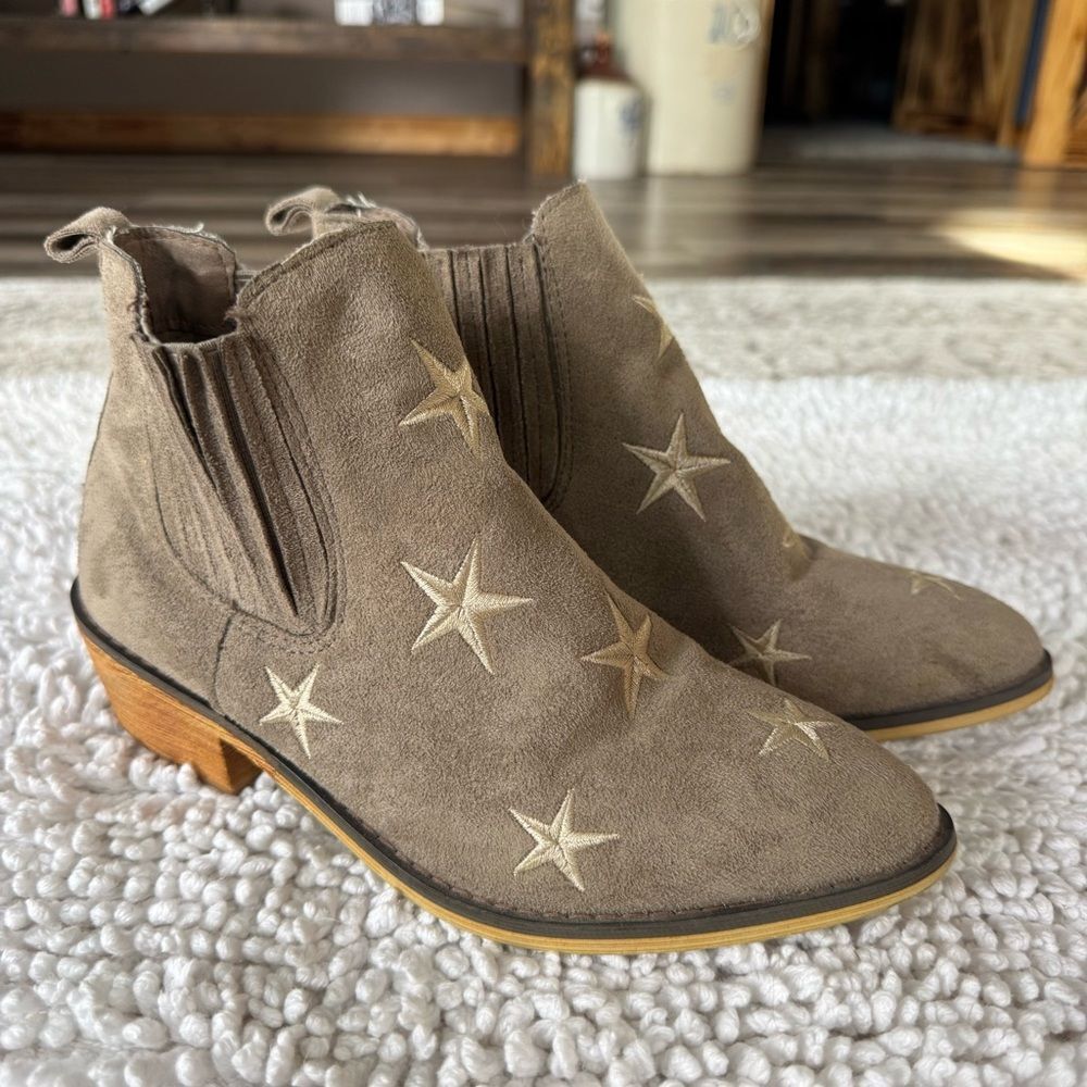 Mi.iM Star Ankle Bootie